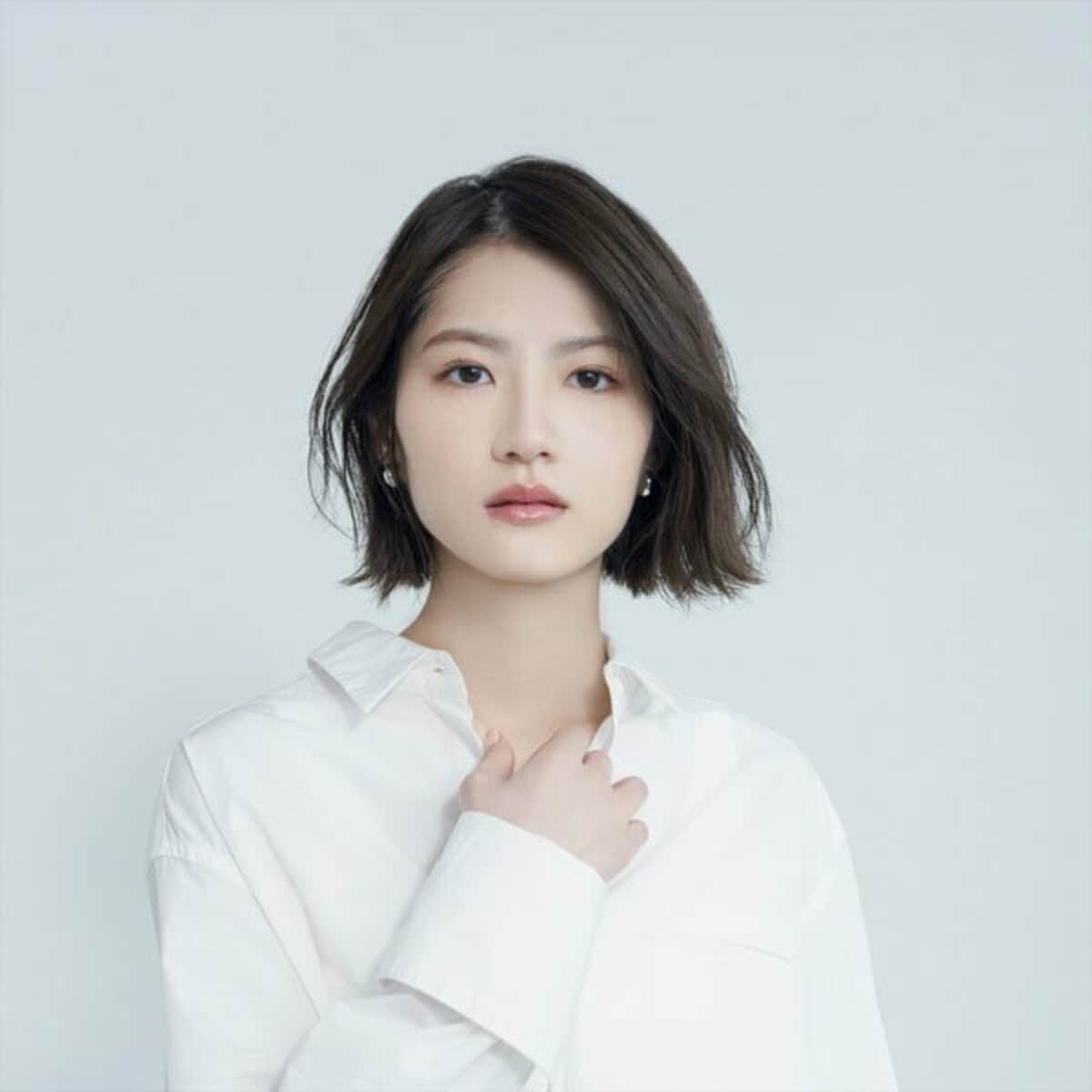 写真：元乃木坂46若月佑美が“初のショートボブ”にイメチェン！ 公式