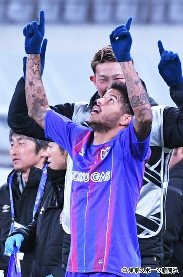  決勝ゴールを決めたレアンドロ