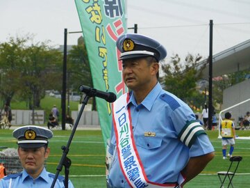 愛知・刈谷警察署の一日署長を務めた武田修宏氏