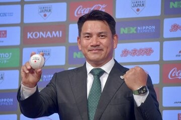 井口資仁新監督