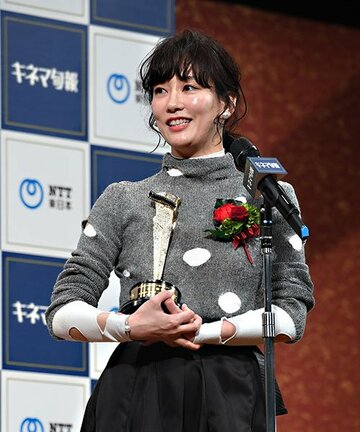  主演女優賞の水川あさみ