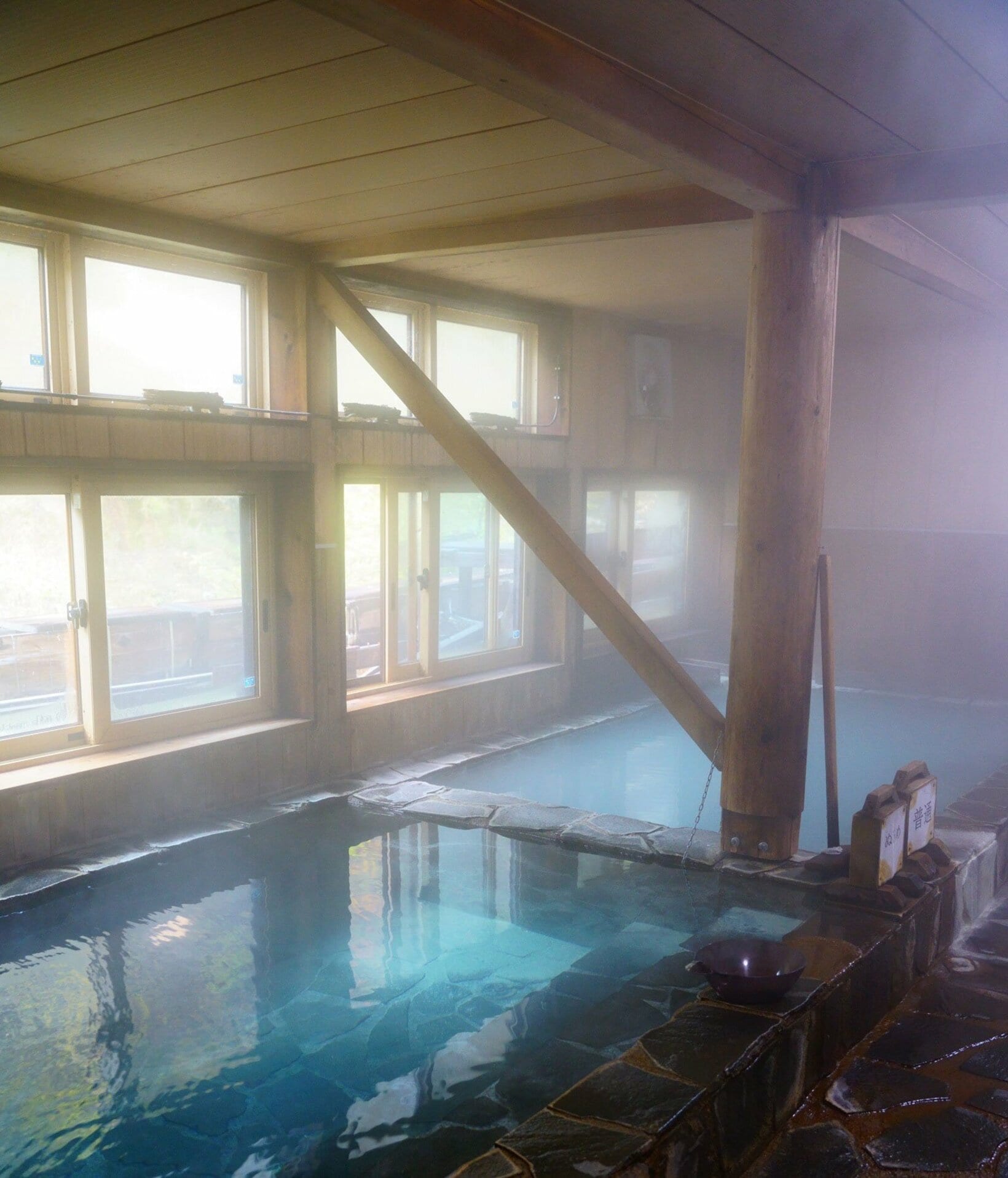 ２種類の温度が楽しめる内風呂