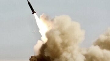 HIMARSから発射されるPrMS（米中央軍のX@CENTCOMから）