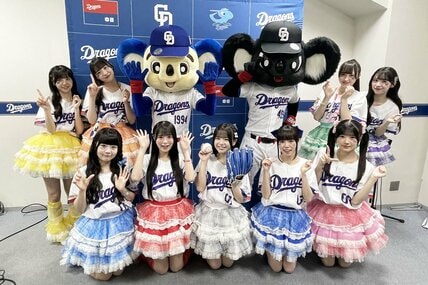 7月12日の広島戦でセレモニアルピッチを務めたiLiFE！のメンバーたち