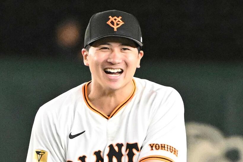 笑顔の泉口友汰