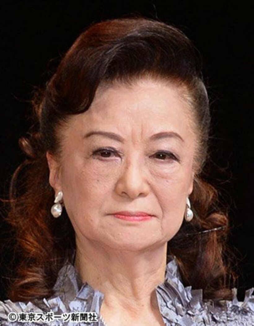 小山明子