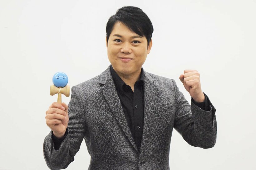 けん玉でもおなじみの演歌歌手・三山ひろし