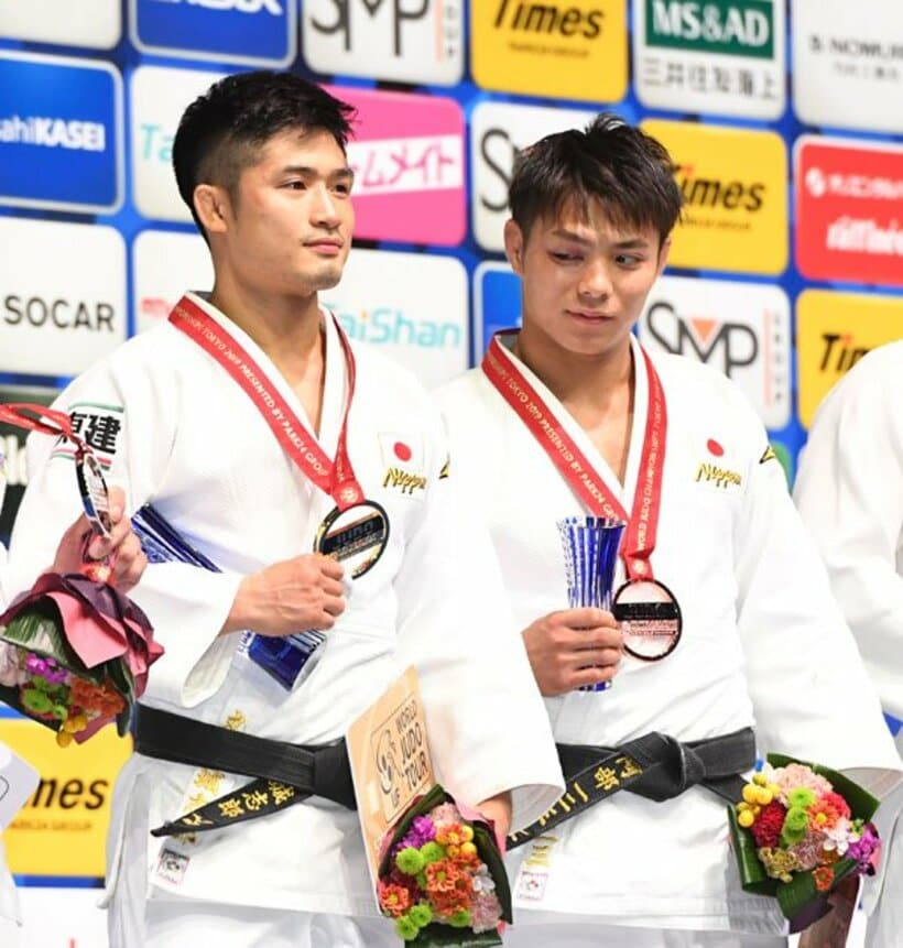  丸山（左）と阿部のライバル争いは年内決着へ