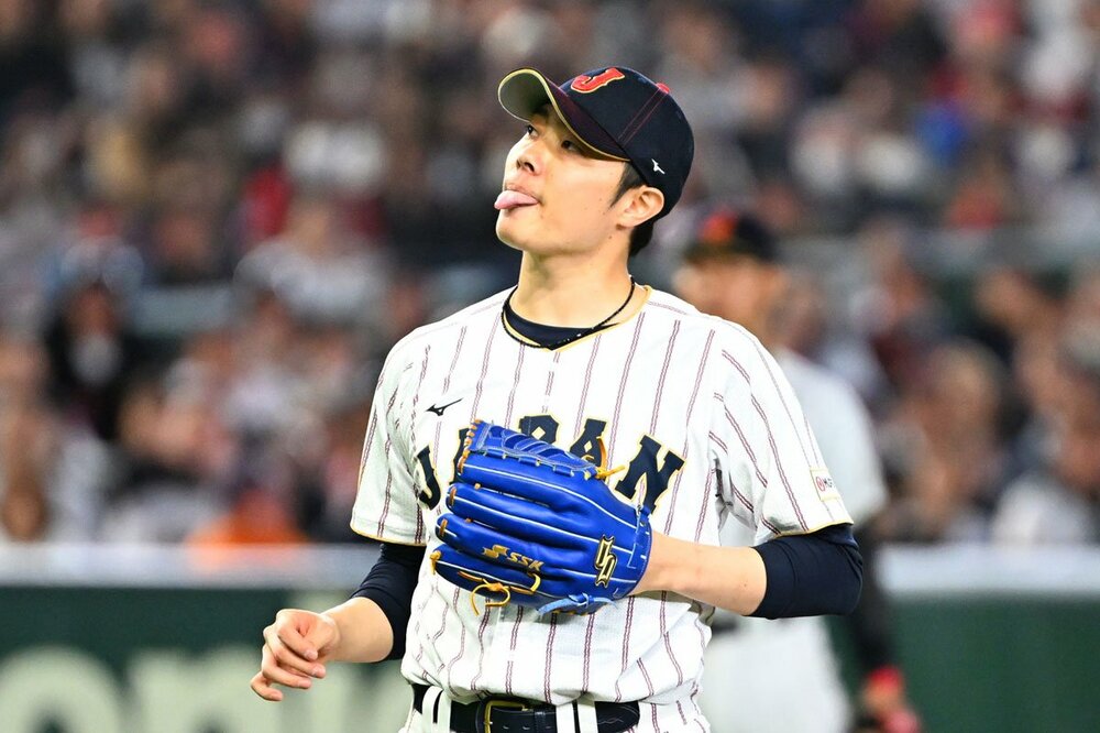 ＷＢＣで四球を与え舌を出す松本裕樹