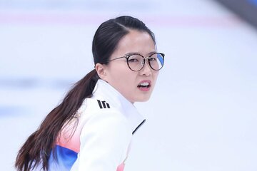 メガネ先輩こと金恩貞