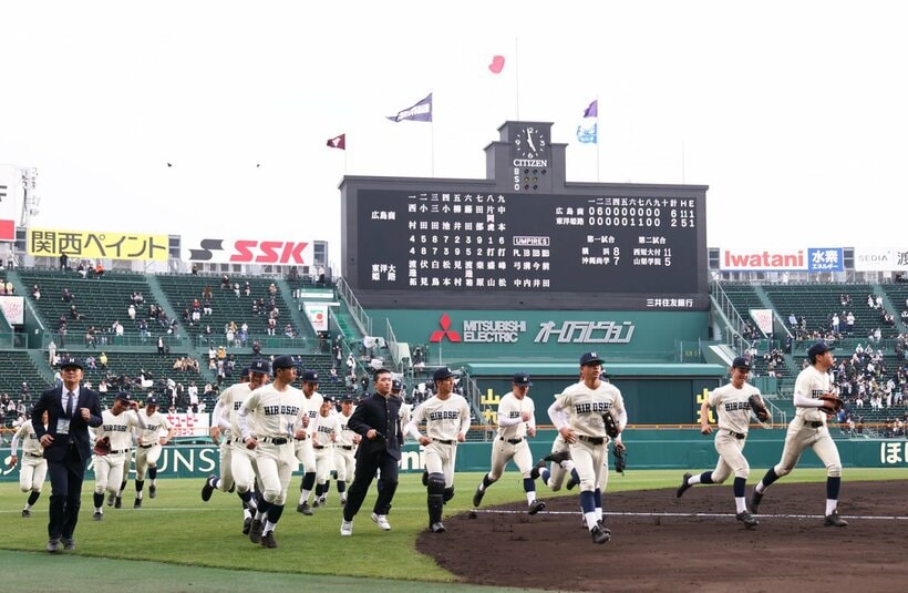 ８強進出を決めた広島商