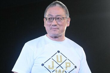 「UJPW」のTシャツに身を包み、大会を観戦したDDTの高木三四郎