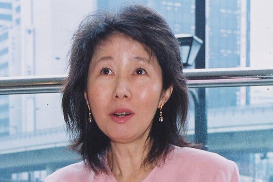 中平まみ氏