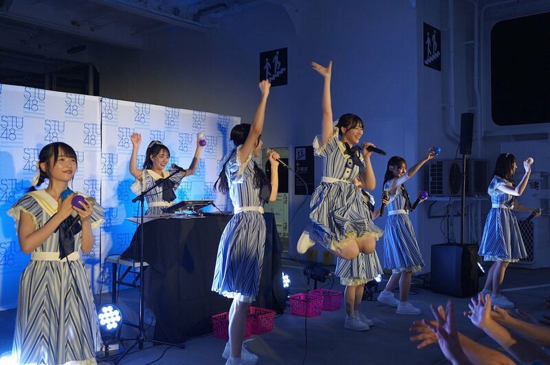 ファンと楽しむDJパーティーも（©STU）