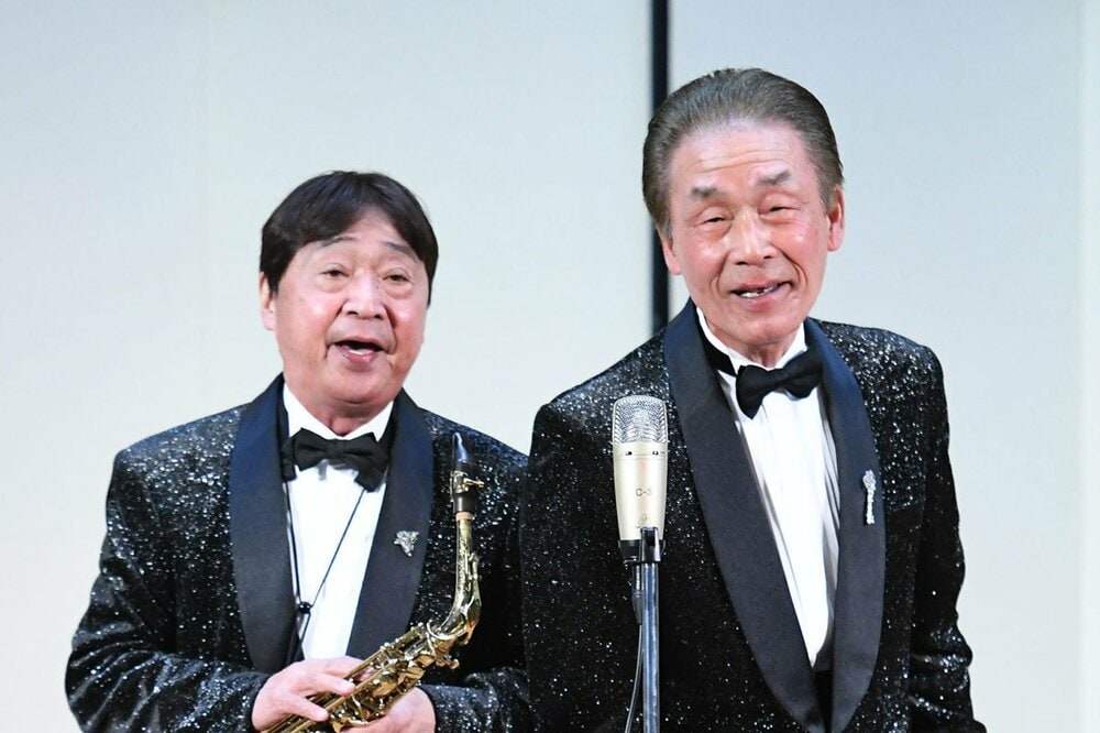 こぼん(左)と再び仲が悪くなったおぼん
