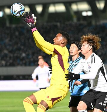好守を連発したＧＫオビ・パウエルオビンナ