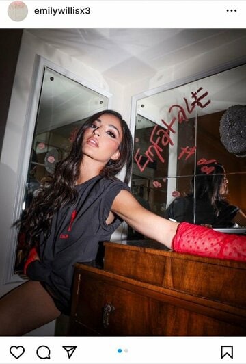 エミリー・ウィリス（インスタグラム@emilywillisx3から）