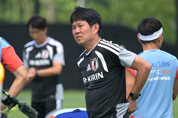 チュニジア戦に備える森保監督