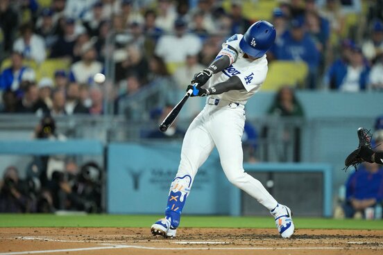 本塁打を放ったキム・ヘソン（ロイター）