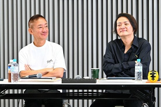 井川意高氏(左)と林尚弘氏