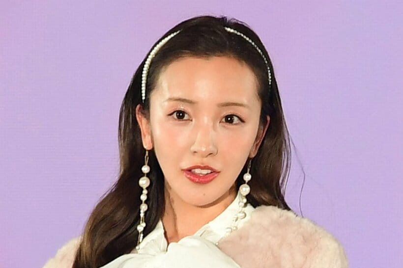 板野友美