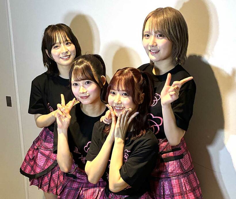 「ＡＫＢ４８のどっぼーん！　ひとりじめ！」を行ったＡＫＢ４８の（左から）倉野尾成美、太田有紀、橋本陽菜、田口愛佳