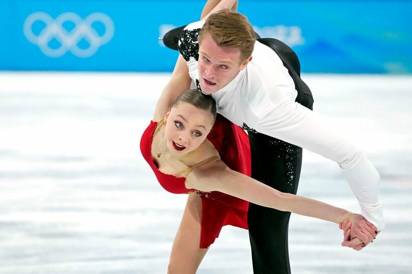 ドミトリー・コズロフスキーとアレクサンドラ・ボイコワ（ロイター＝USA TODAY SPORTS）