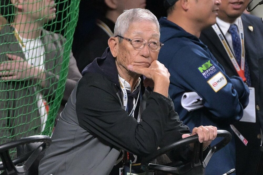 現在でもグラウンドに足を運ぶ権藤博氏
