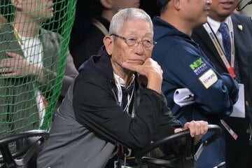 現在でもグラウンドに足を運ぶ権藤博氏
