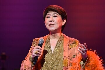 美川憲一