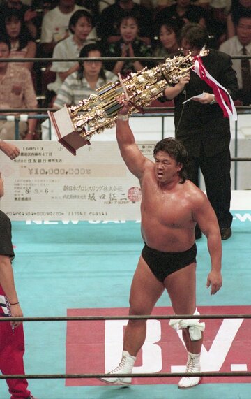  第６回G１・全勝優勝した長州力（東スポWeb）