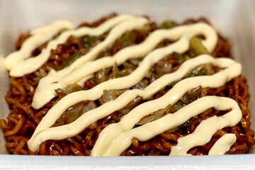 ガーリックの主張もエゲつないです