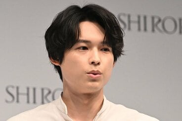 「24時間テレビ」の募金活動に参加しているSixTONES・松村北斗
