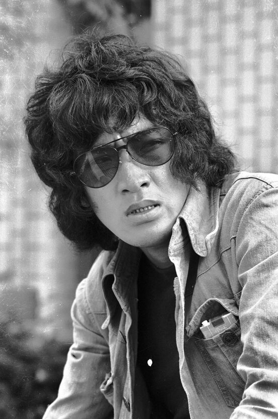 佐藤蛾次郎さんを兄のように慕っていた松田優作さん