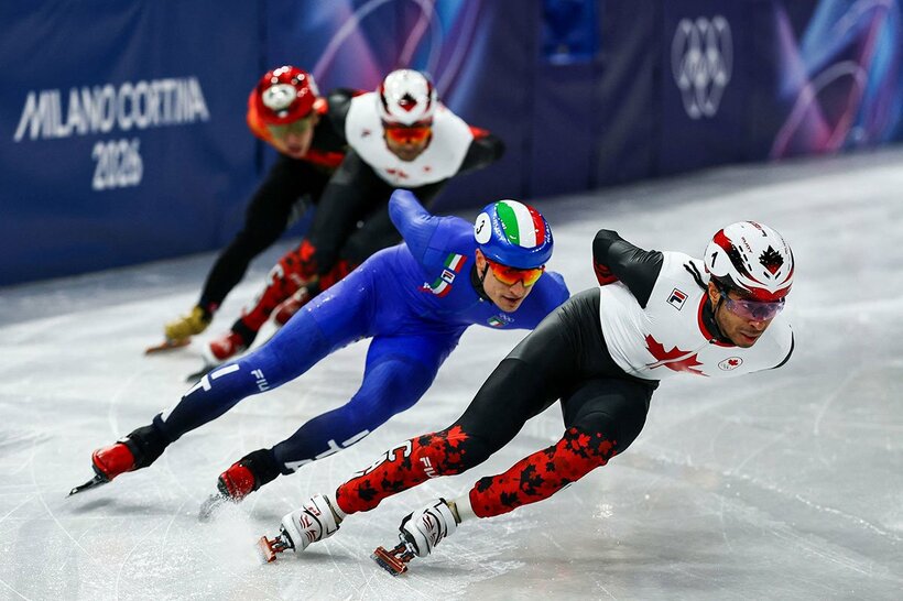 ショートトラック５００ｍ準々決勝に出場した林孝埈（最後方＝写真はロイター）