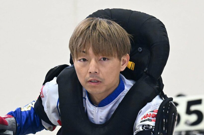 安達裕樹