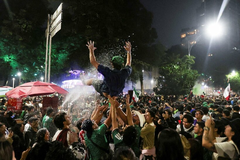 韓国戦の勝利でお祭り騒ぎのメキシコ国内だが…（ロイター）