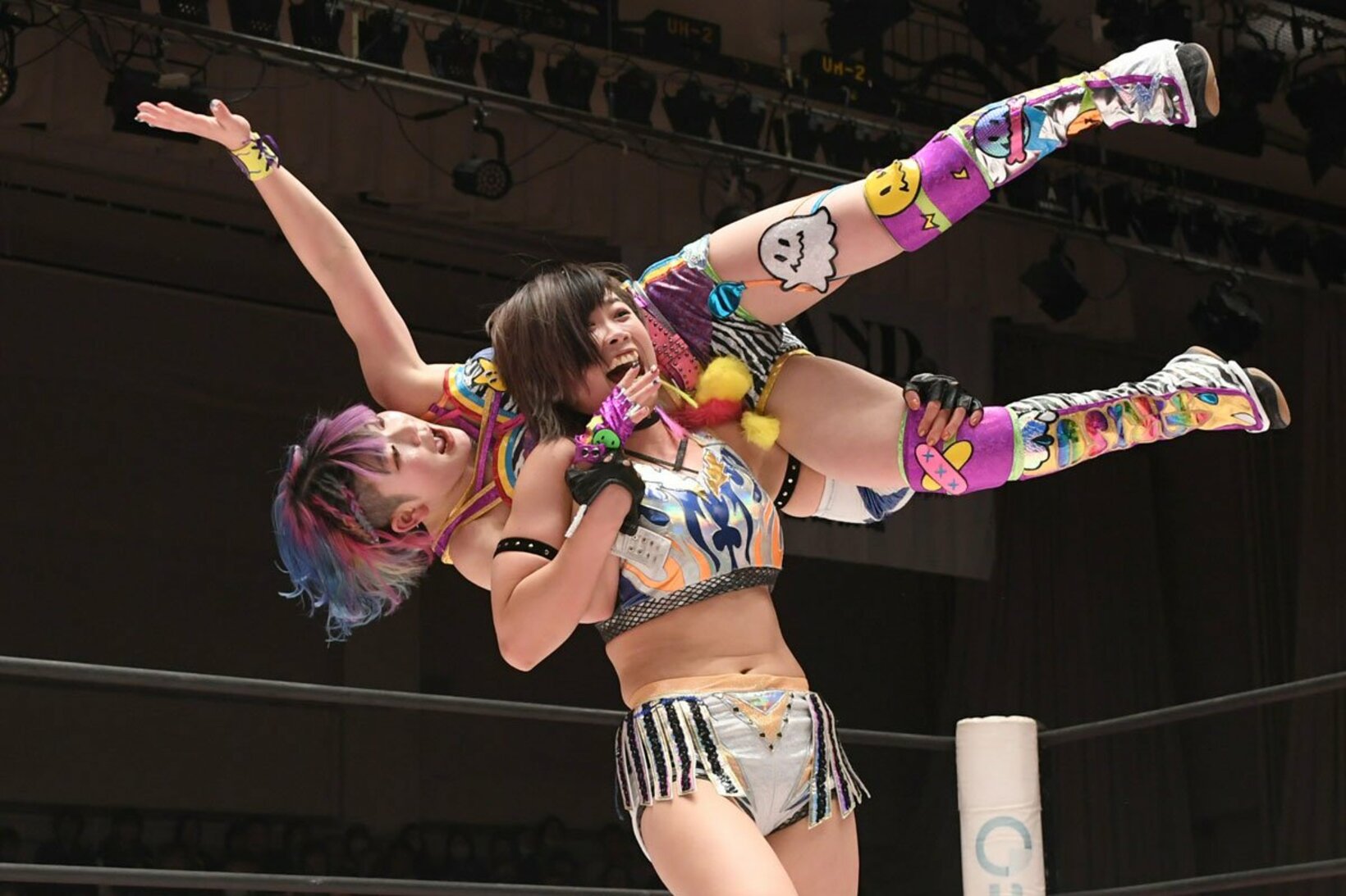 東京女子・遠藤有栖(上)と激戦を繰り広げたMIRAI