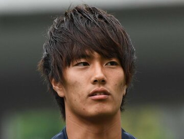 小川航基