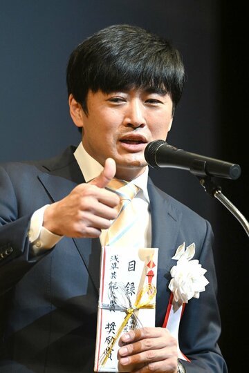 授賞式に出席した劇団ひとり
