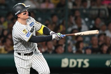 ８回にダメ押しの35号ソロを放った阪神・森下翔太