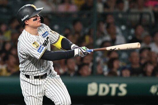 8回にダメ押しの35号ソロを放った阪神・森下翔太