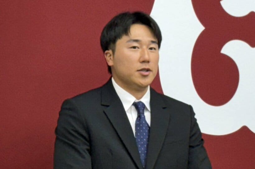 育成契約の会見に出席した巨人の李健熙捕手