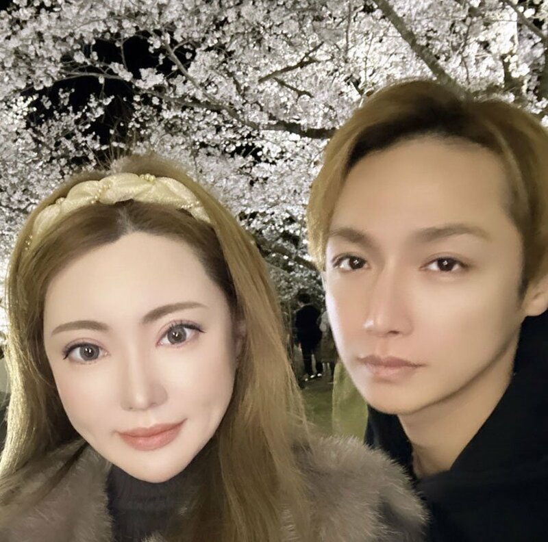 スーパークレイジー君　顔出しNGだった妻の写真公開「他人の女性がネットで出ていて」 | 記事 | 東スポWEB