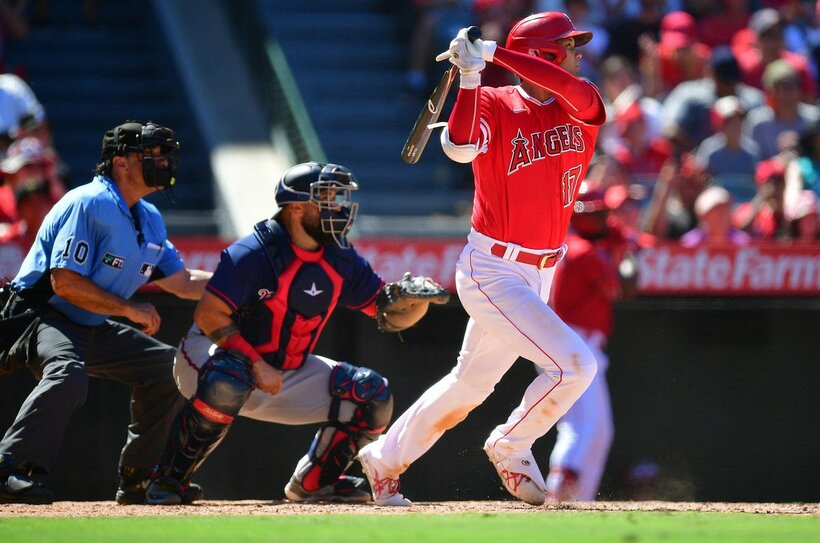  ７回、左前適時打を放つ大谷（ロイター＝USA　TODAY　Sports）