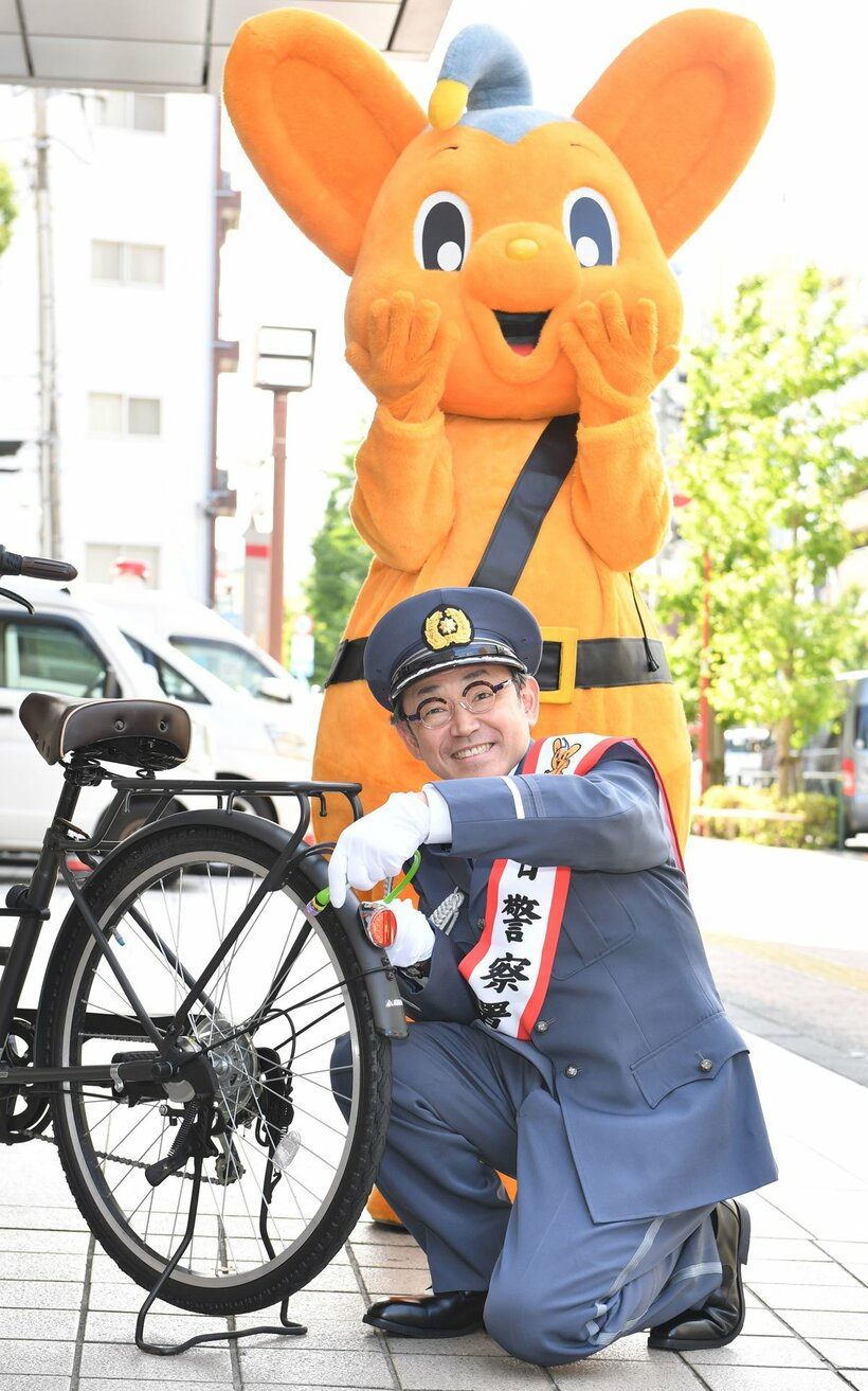  石井正則とピーポくん（東スポWeb）