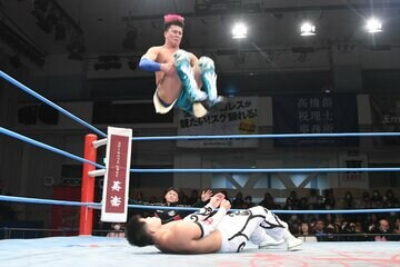 ファイアーバード・スプラッシュで勝利した青柳亮生