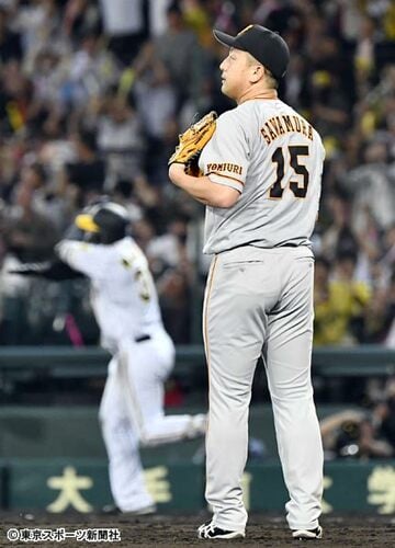  ぼうぜんとする巨人・澤村