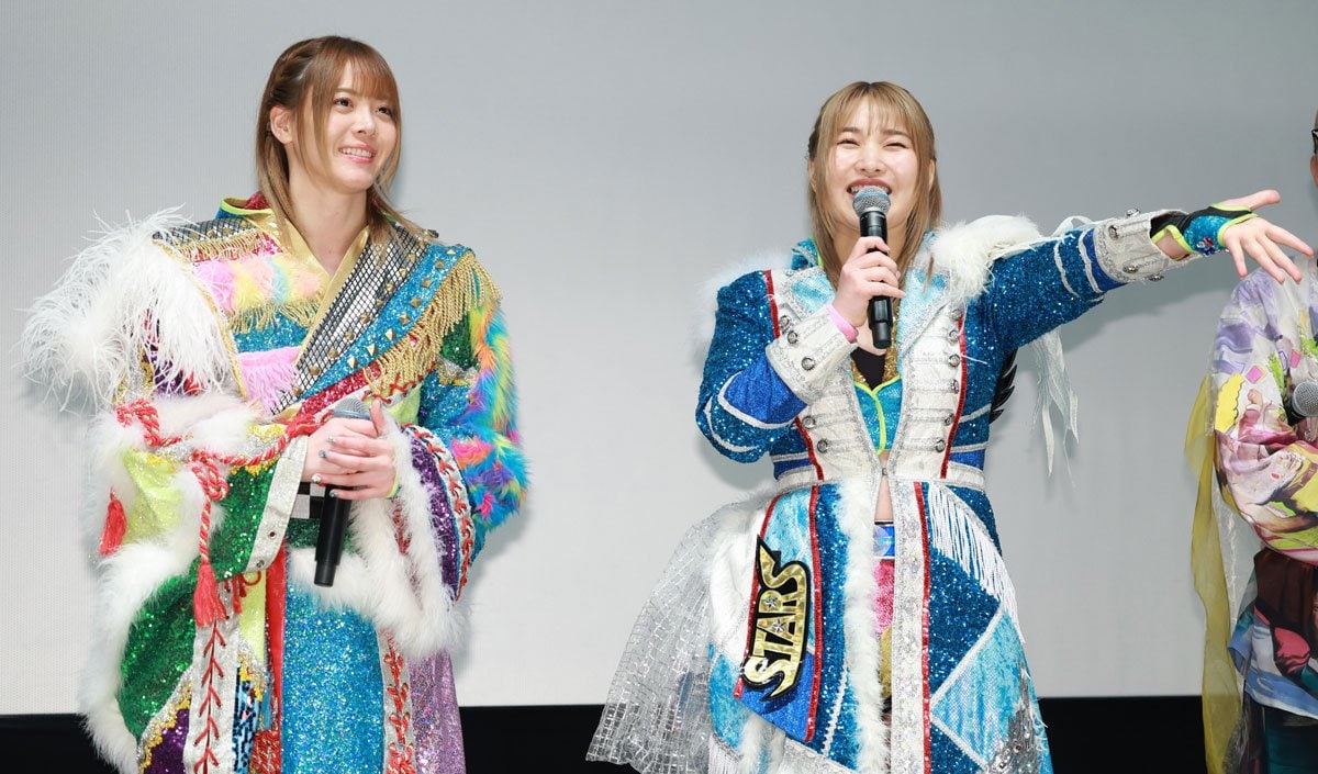 岩谷麻優　直筆サイン入り　ポスター　家出レスラー　スターダム　プロレス　平井杏奈 Amazon.co.jp: 家出レスラー B2ポスター 岩谷麻優 平井杏奈 スターダム