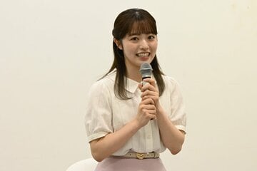 新人の柏原怜奈アナウンサー